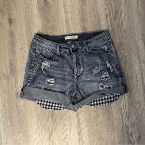 Women’s ripped jean shorts